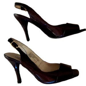 STEVE MADDEN Brown Patent Healed Sandal Size 6 NWOT
